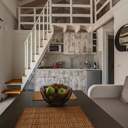 Molos Beachfront Apartments In Diakopto Buitenkant foto