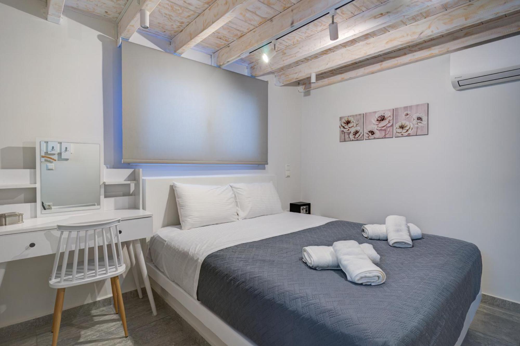 Molos Beachfront Apartments In Diakopto Buitenkant foto