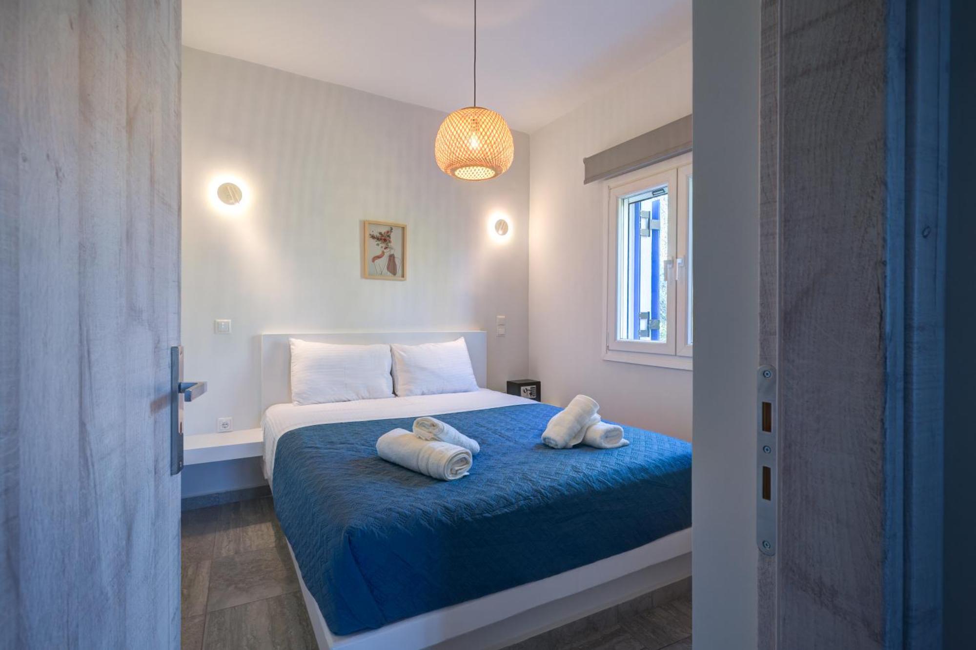 Molos Beachfront Apartments In Diakopto Buitenkant foto