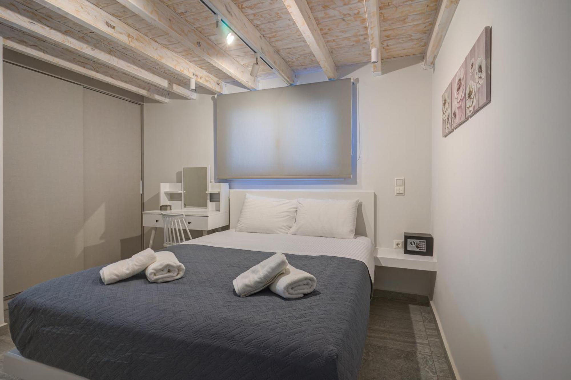 Molos Beachfront Apartments In Diakopto Buitenkant foto
