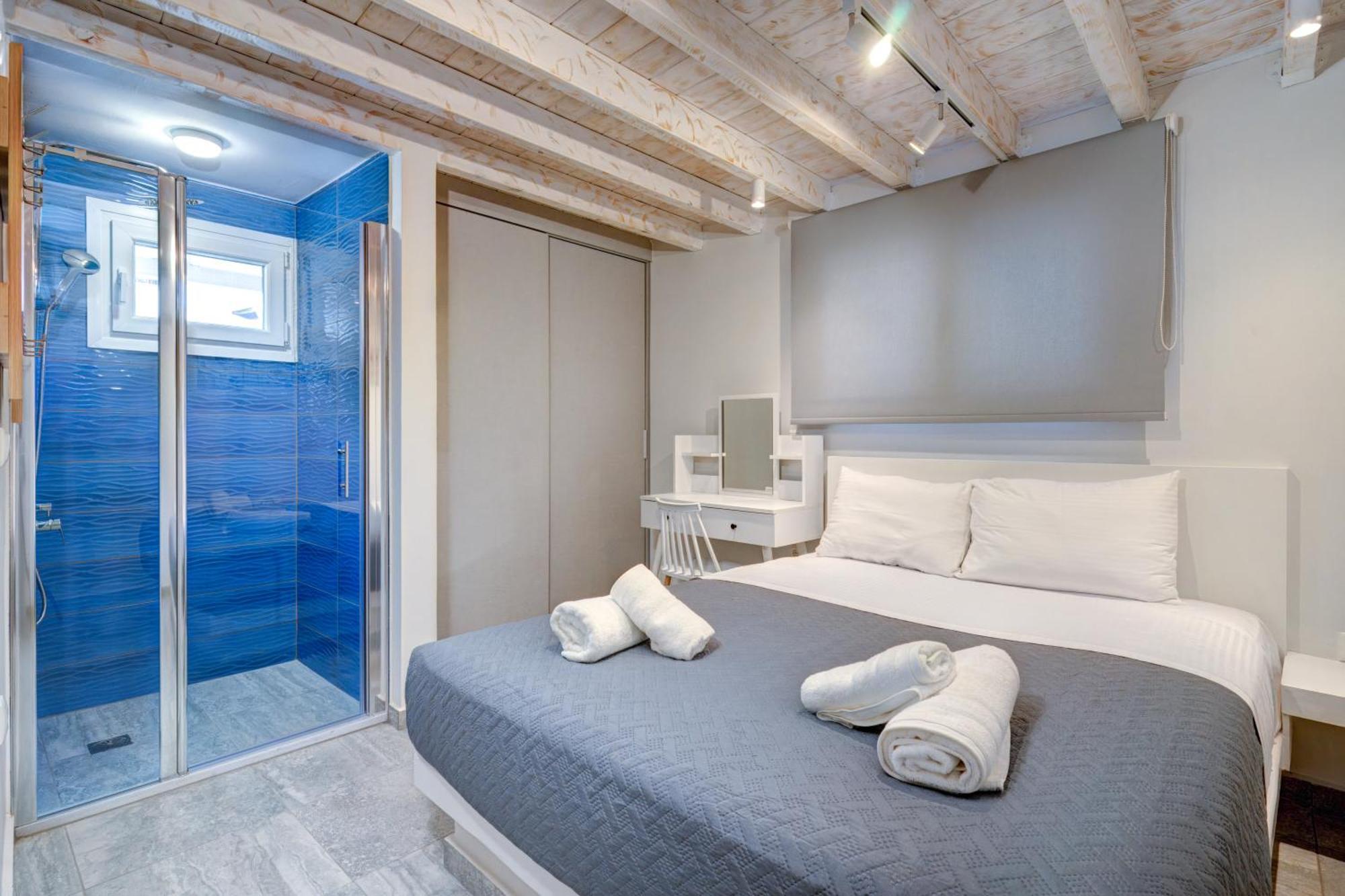 Molos Beachfront Apartments In Diakopto Buitenkant foto