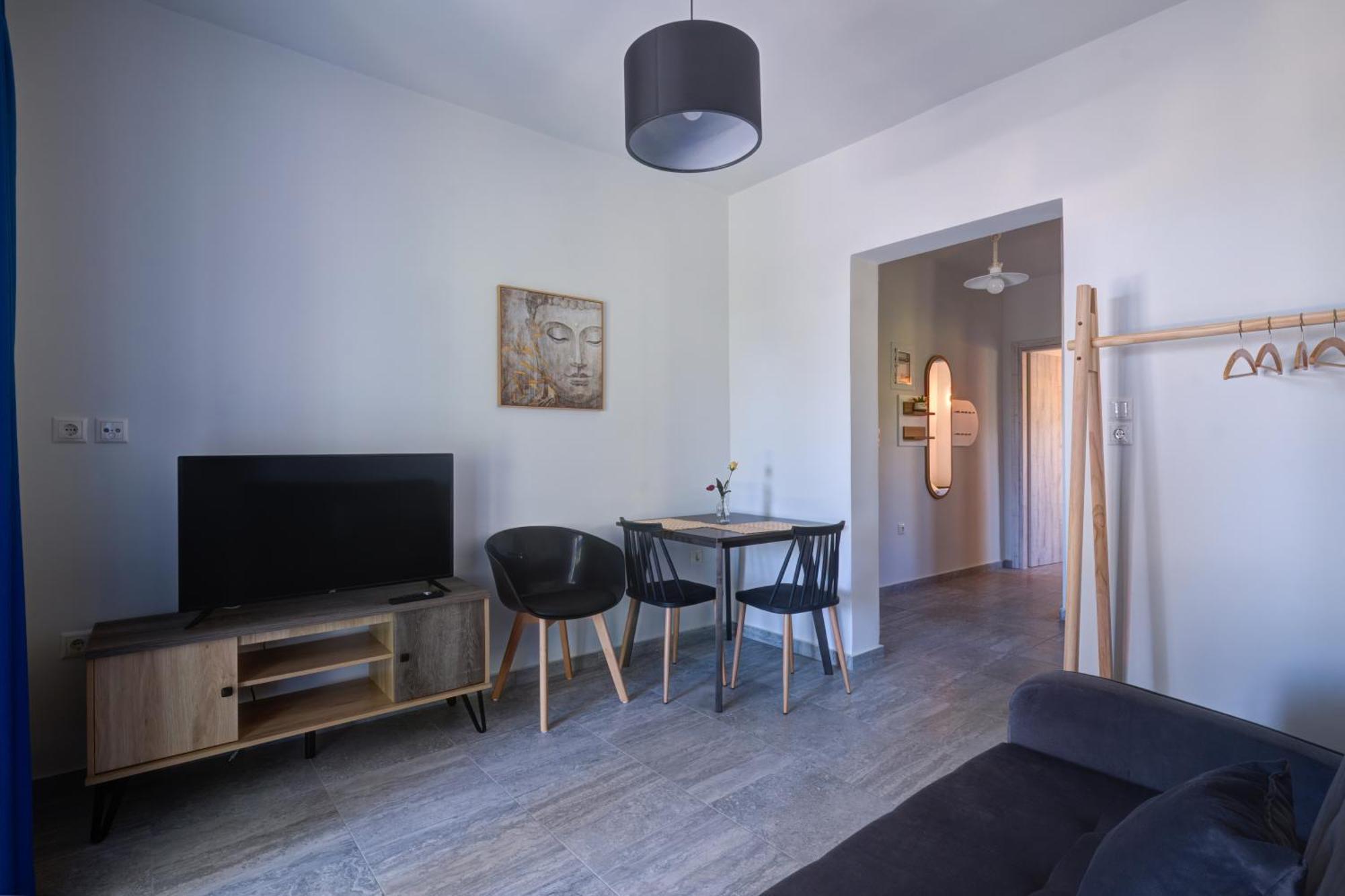 Molos Beachfront Apartments In Diakopto Buitenkant foto