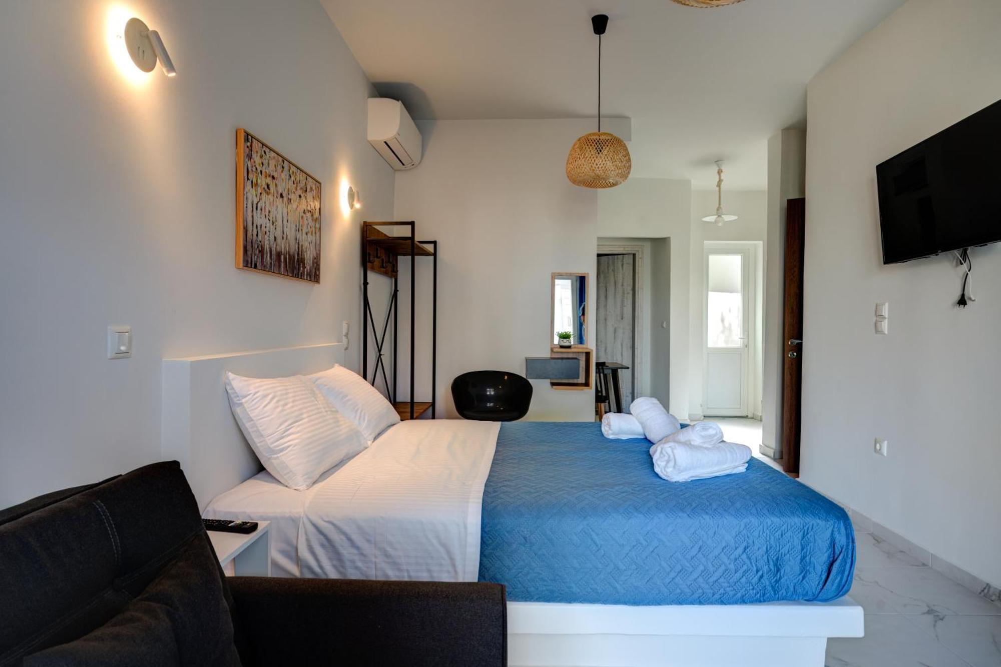 Molos Beachfront Apartments In Diakopto Buitenkant foto