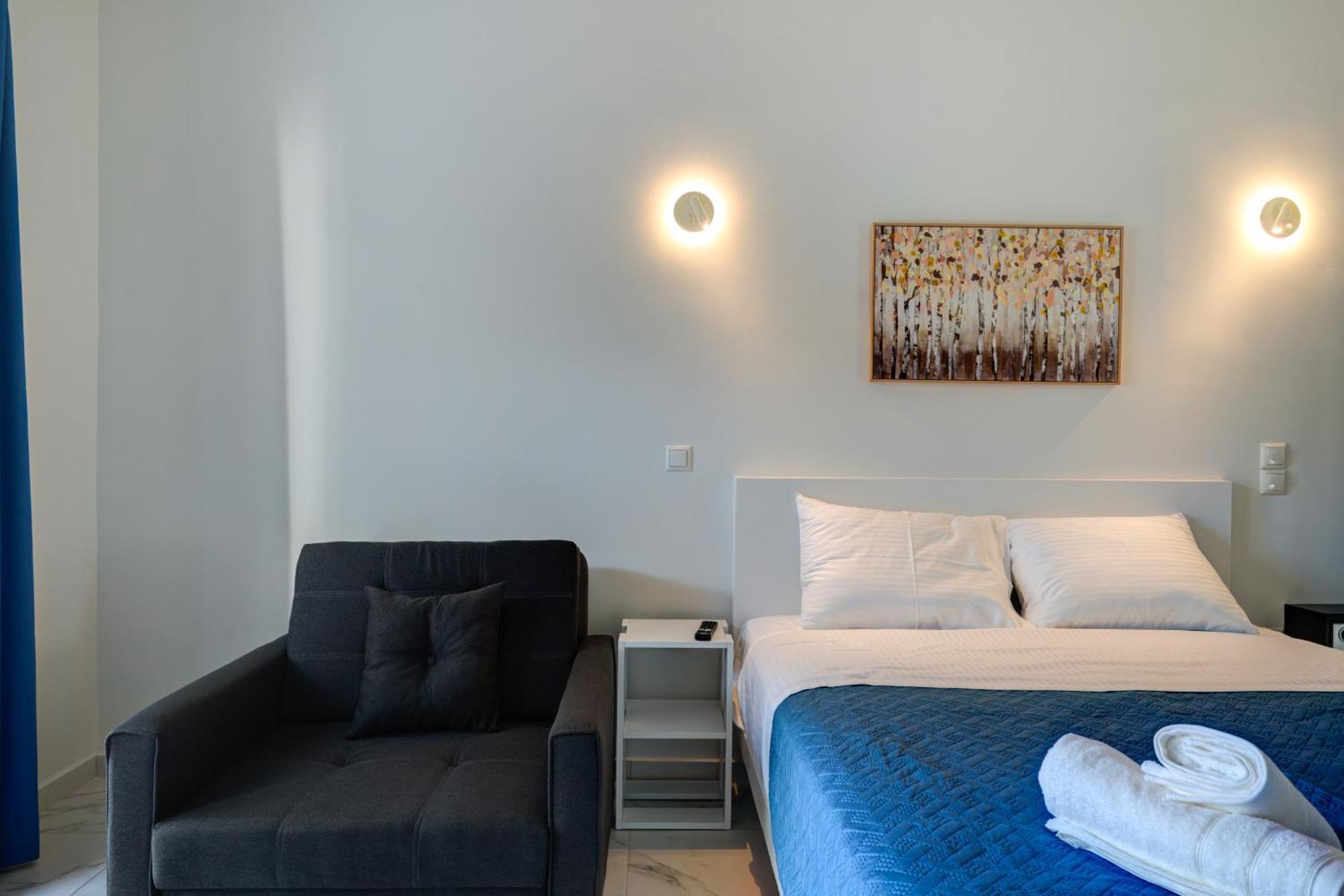 Molos Beachfront Apartments In Diakopto Buitenkant foto