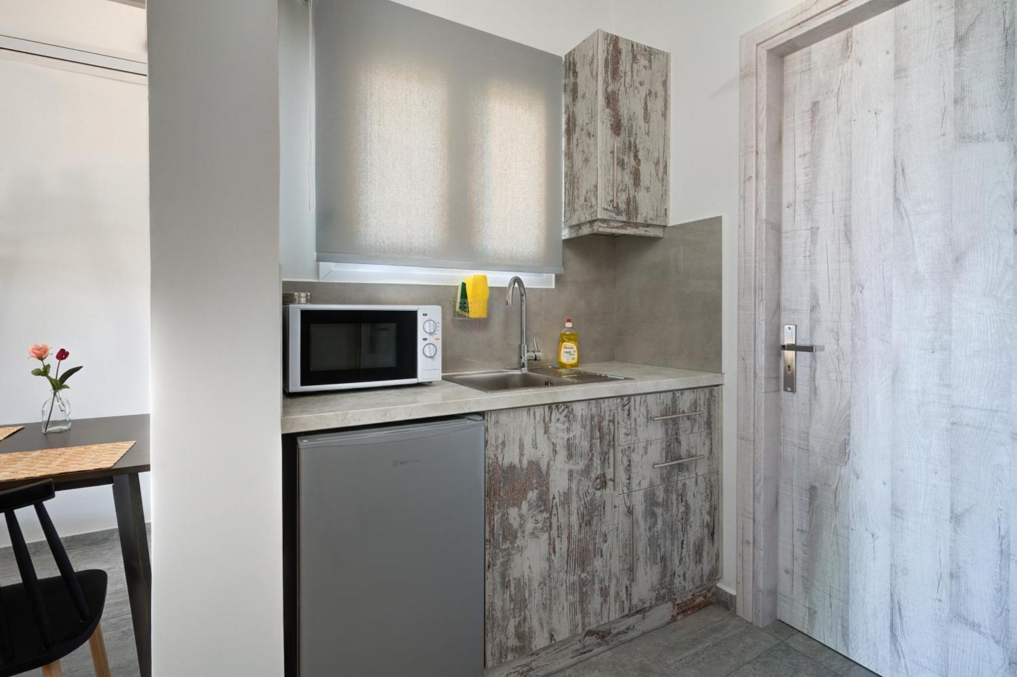 Molos Beachfront Apartments In Diakopto Kamer foto